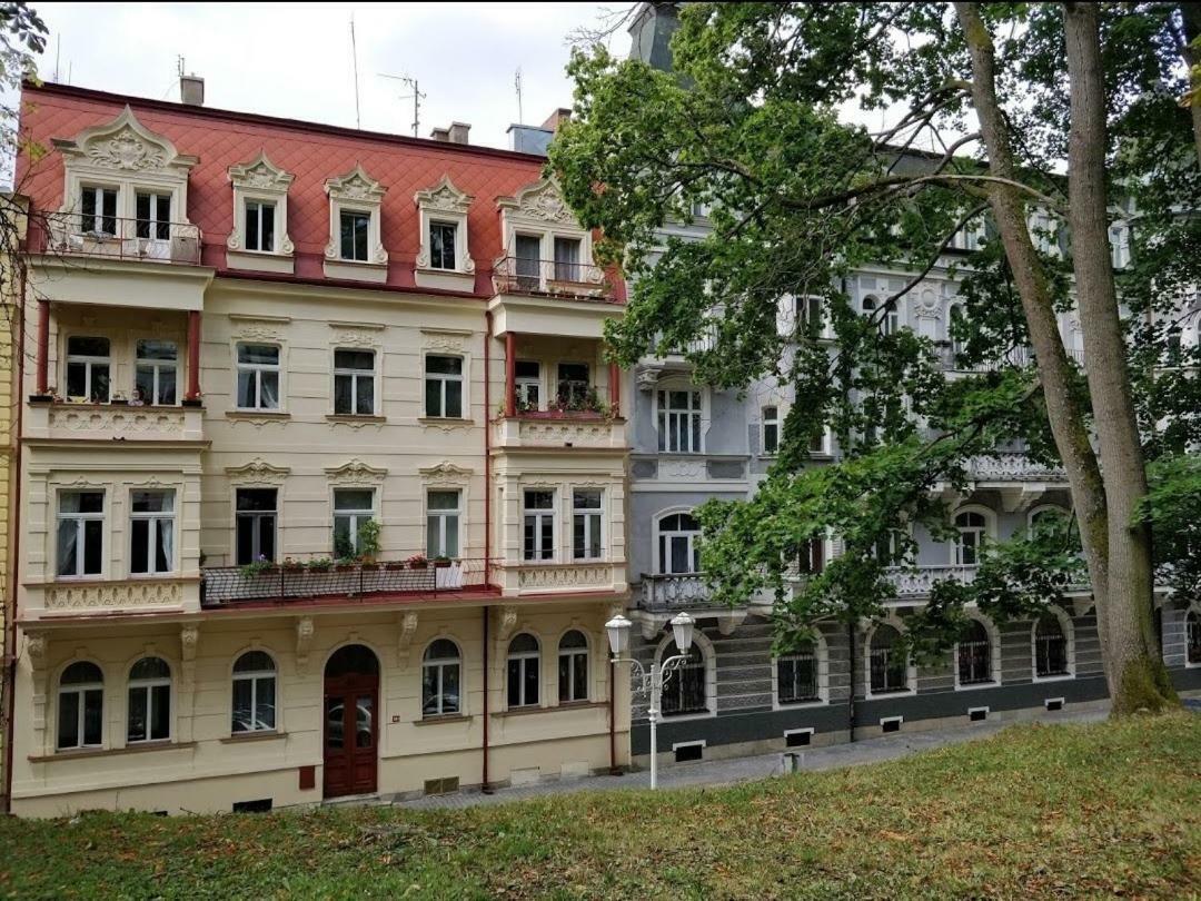 Central Marienbad Apartaments Marianske Lazne Exterior foto